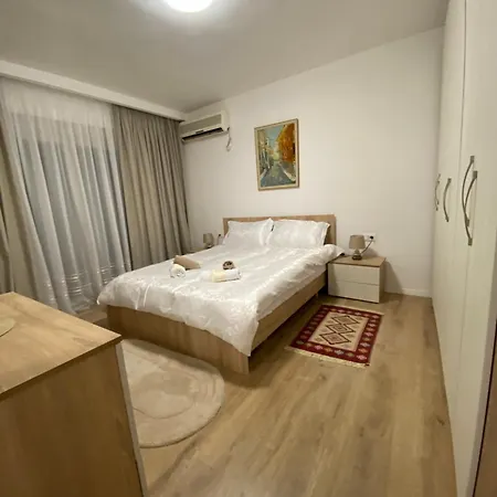 Apartment Central Welcoming In Tirana